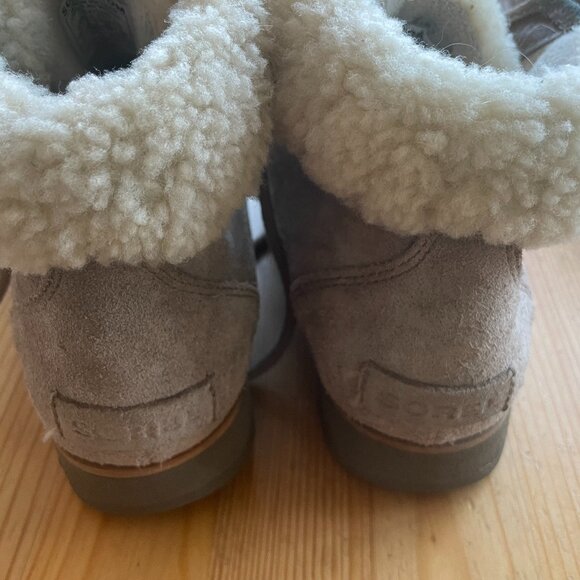 Women's Sorel Sherling Booties Size 7 - Picture 2 of 3